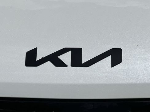 New 2026 Kia Carnival SX Prestige FWD image 12