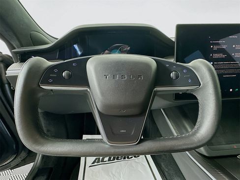 Used 2021 Tesla Model S Plaid image 10