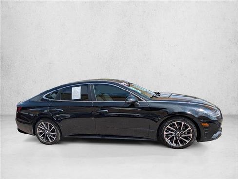 Used 2022 Hyundai Sonata Limited FWD image 4