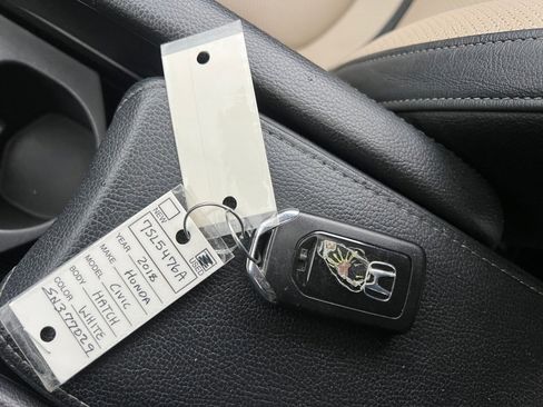 Used 2018 Honda Civic EX-L image 35