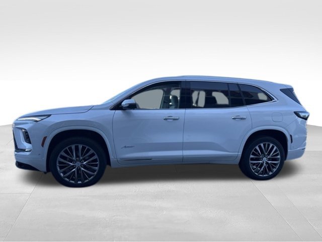 Used 2025 Buick Enclave Avenir w/ Super Cruise Package FWD image 8