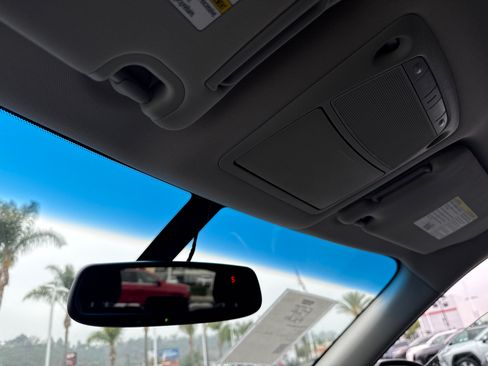 Used 2015 Nissan Pathfinder SL FWD image 30