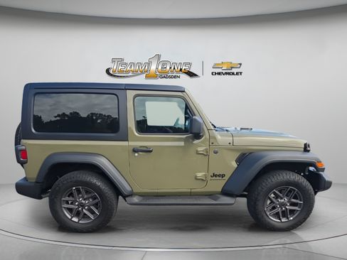 Used 2026 Jeep Wrangler Sport AWD/4WD image 9