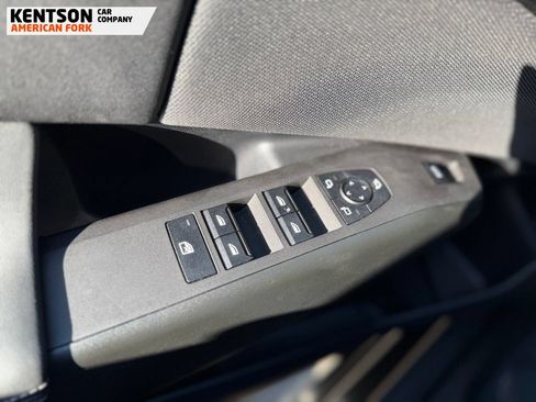 Used 2025 BMW X3 xDrive30i AWD/4WD image 18