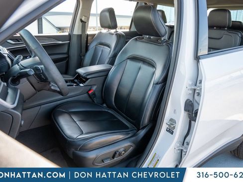 Used 2023 Jeep Grand Cherokee L Limited AWD/4WD image 5