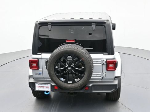 Used 2023 Jeep Wrangler Unlimited Sahara image 23