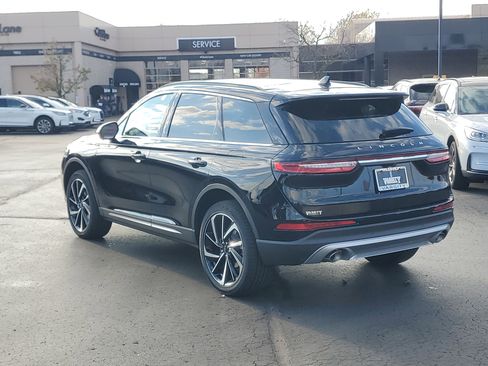 New 2026 Lincoln Corsair Reserve image 3