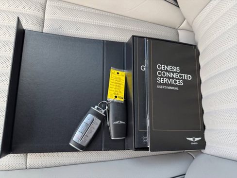 Used 2023 Genesis G70 2.0T w/ Sport Prestige Package image 22
