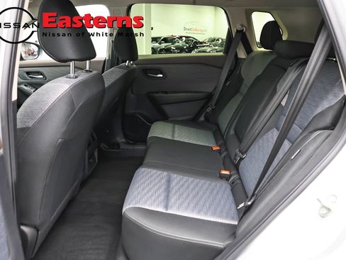 Used 2023 Nissan Rogue SV AWD/4WD image 21
