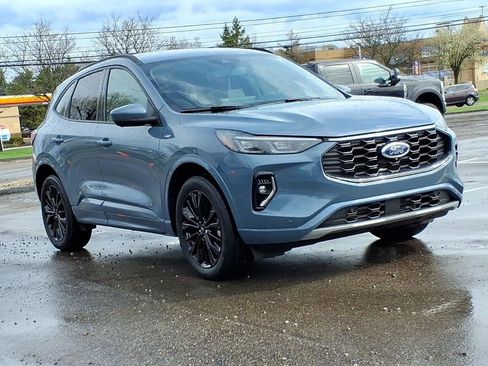 Used 2023 Ford Escape ST-Line Elite AWD/4WD image 7