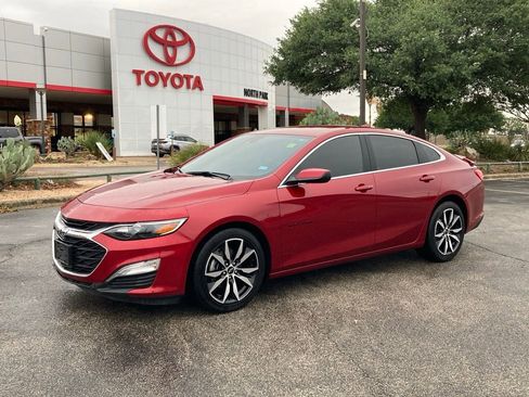 Used 2024 Chevrolet Malibu RS image 1