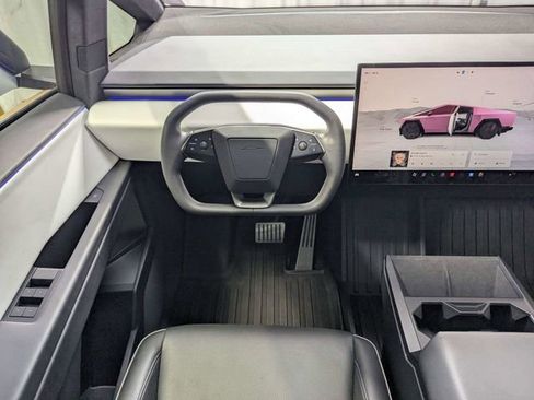 Used 2024 Tesla Cybertruck AWD Crew Cab image 7