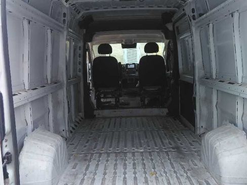 Used 2025 RAM ProMaster 2500 w/ Convenience Group FWD image 8