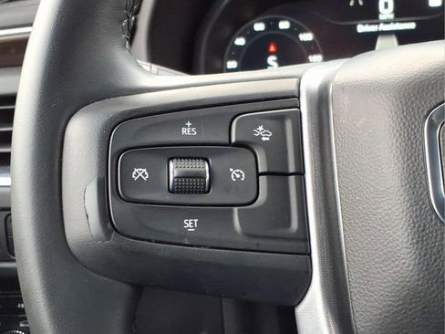 Used 2023 GMC Yukon SLE w/ Gmc Pro Safety Plus Package image 24