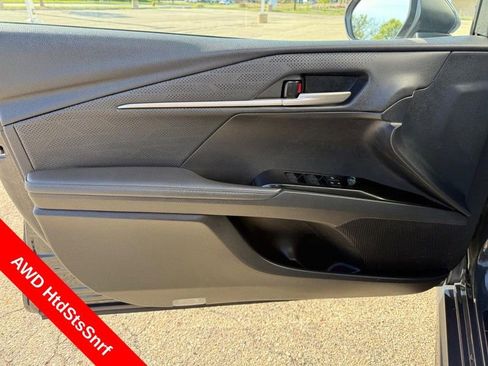 Used 2025 Toyota Camry XSE AWD/4WD image 19