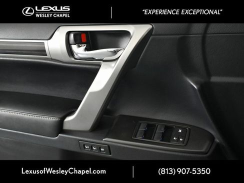 Used 2023 Lexus GX 460 Premium w/ Accessory Package image 35