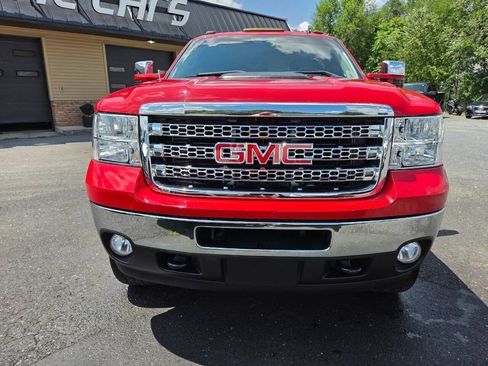 Used 2012 GMC Sierra 2500 SLT w/ SLT Convenience Package AWD/4WD image 3
