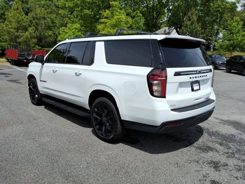 Certified 2023 Chevrolet Suburban RST w/ Luxury Package AWD/4WD image 7