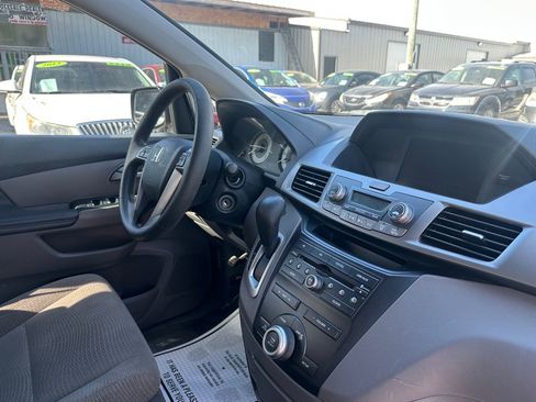 Used 2013 Honda Odyssey EX image 8