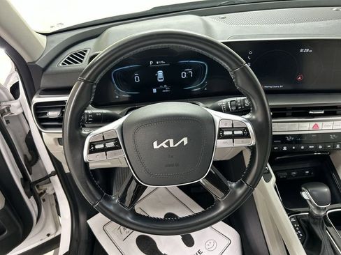 Used 2024 Kia Telluride S w/ S Sunroof Package AWD/4WD image 4