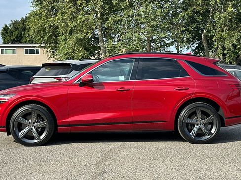 Used 2023 Genesis GV70 2.5T w/ Sport Prestige Package AWD/4WD image 9