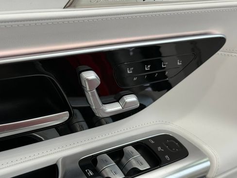 New 2026 Mercedes-Benz Maybach SL 680 image 11