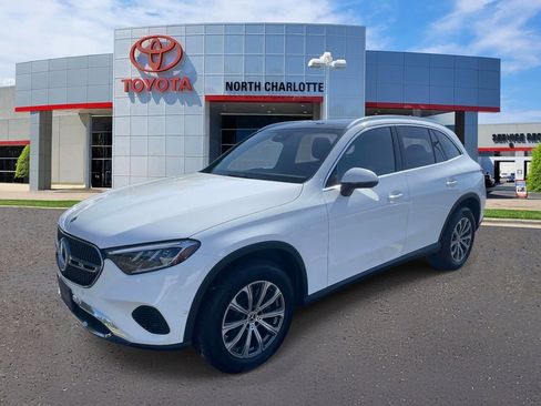 Used 2024 Mercedes-Benz GLC 300 4MATIC image 4