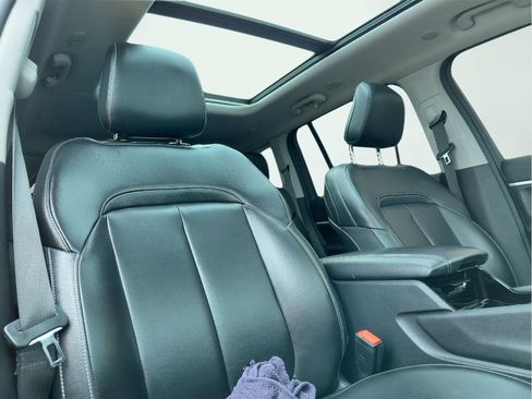 Used 2023 Jeep Grand Cherokee 4WD 4xe image 11