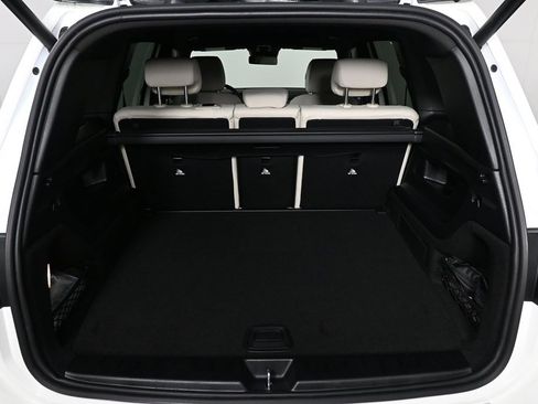 Used 2025 Mercedes-Benz GLB 250 image 29