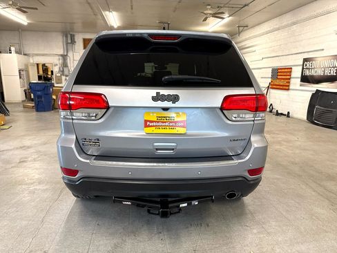 Used 2019 Jeep Grand Cherokee Limited image 3