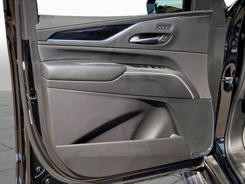 Used 2023 Cadillac Escalade ESV Sport w/ LPO, ONYX Package AWD/4WD image 20
