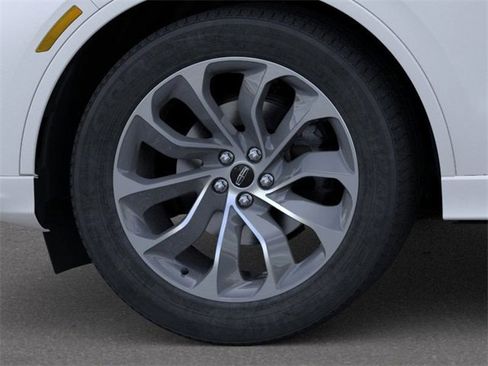 New 2025 Lincoln Aviator 2WD w/ Jet Appearance Package image 19