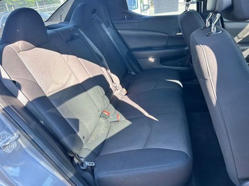 Used 2013 Dodge Avenger SXT FWD image 19