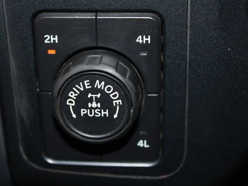 Used 2022 Ford F150 XLT w/ Trailer Tow Package image 43