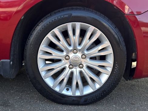 Used 2011 Chrysler 200 Limited FWD image 12