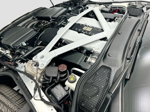 Used 2018 Aston Martin DB11 V12 RWD image 25