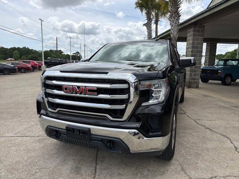 Used 2020 GMC Sierra 1500 SLE w/ SLE Value Package image 11