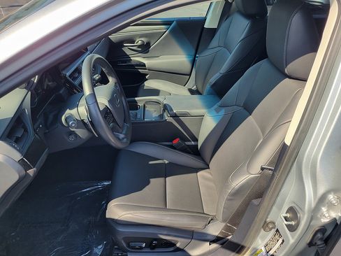 Used 2024 Lexus ES 350 w/ Premium Package FWD image 16