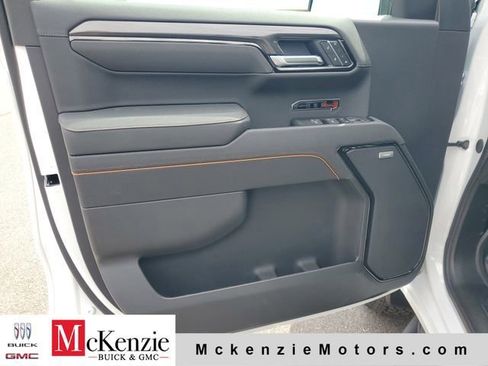 New 2026 GMC Sierra 1500 AT4 AWD/4WD image 8