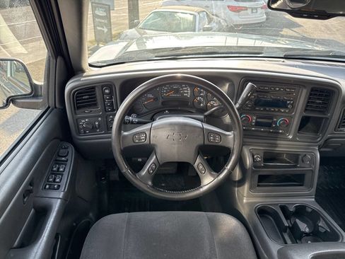 Used 2006 Chevrolet Silverado 1500 LT w/ Light Duty Power Package image 23