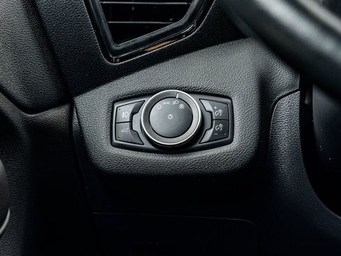 Used 2019 Ford Escape Titanium AWD/4WD image 26