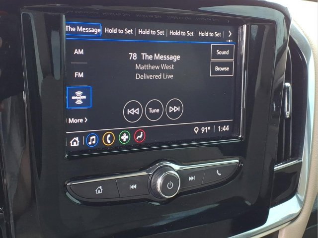 Used 2023 Chevrolet Traverse LS FWD image 10