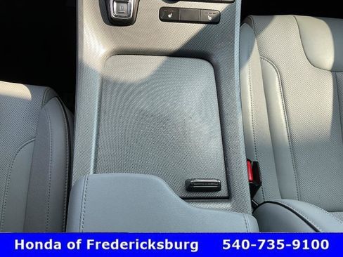 Used 2025 Hyundai Palisade SEL FWD image 42