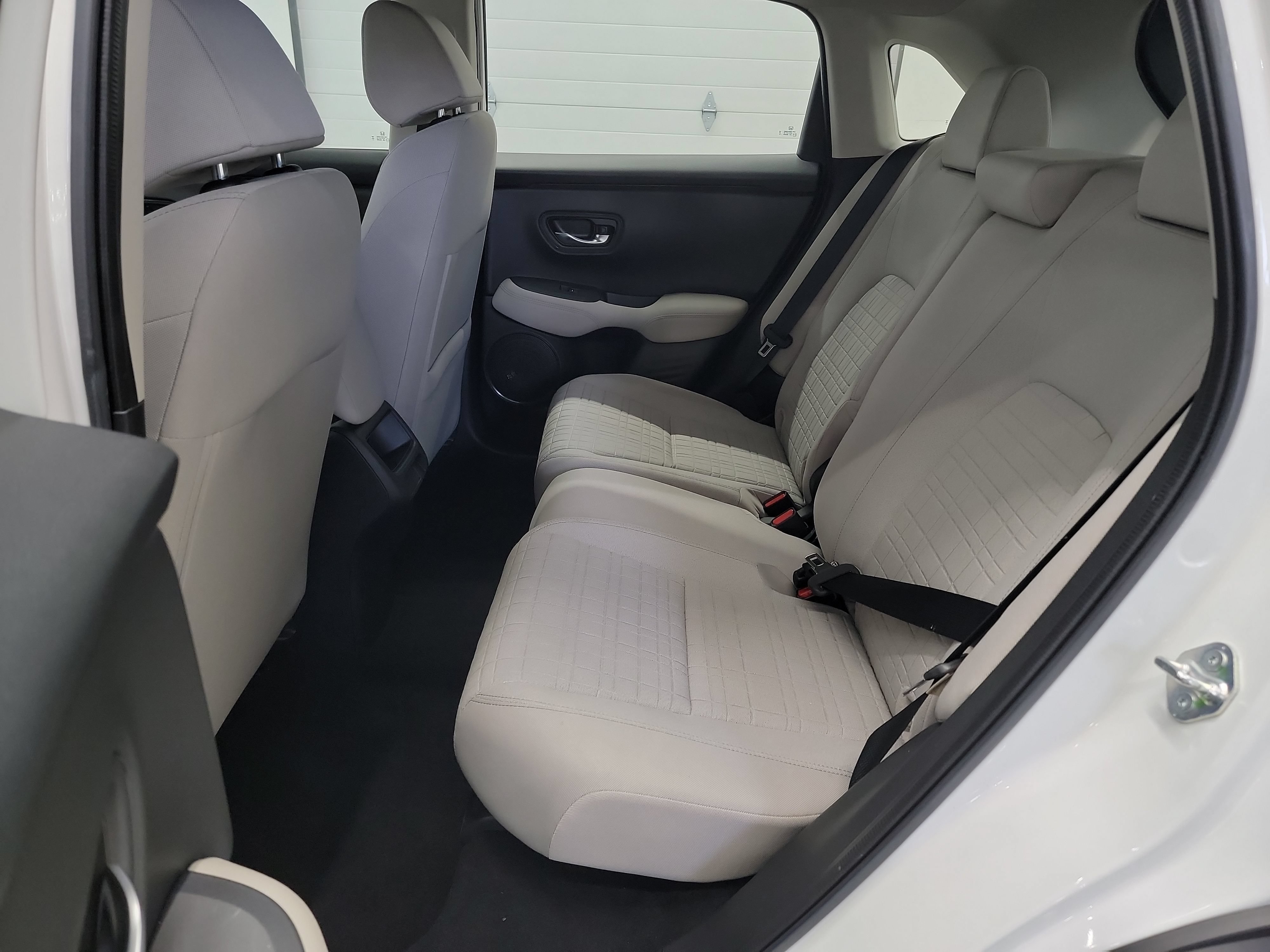 Used 2024 Honda HR-V LX image 27