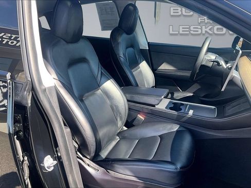 Used 2021 Tesla Model Y Long Range AWD/4WD image 7