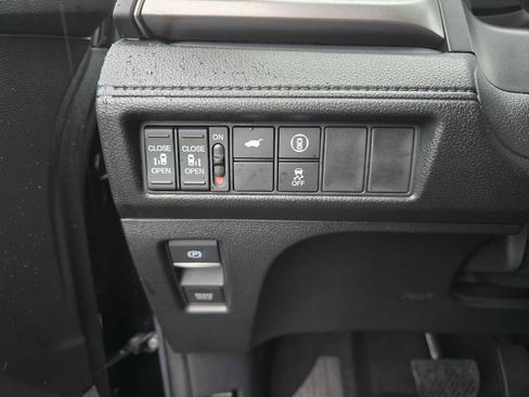 Used 2024 Honda Odyssey EX-L image 27