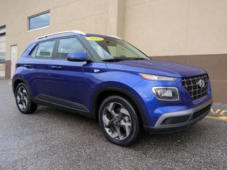 Certified 2024 Hyundai Venue SEL video 1