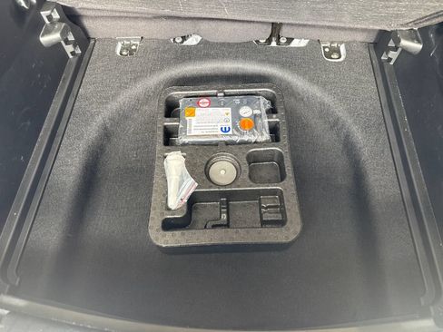 Used 2025 Jeep Compass Limited AWD/4WD image 7
