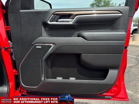 Used 2022 Chevrolet Silverado 1500 RST AWD/4WD image 30