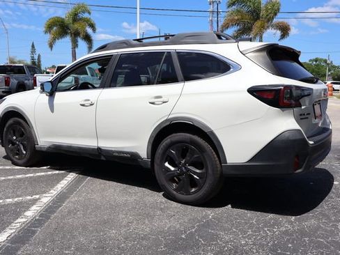 Used 2020 Subaru Outback Onyx Edition XT AWD/4WD image 5